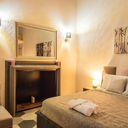 Bed and Breakfast La Rondine Tagliacozzo Habitación foto